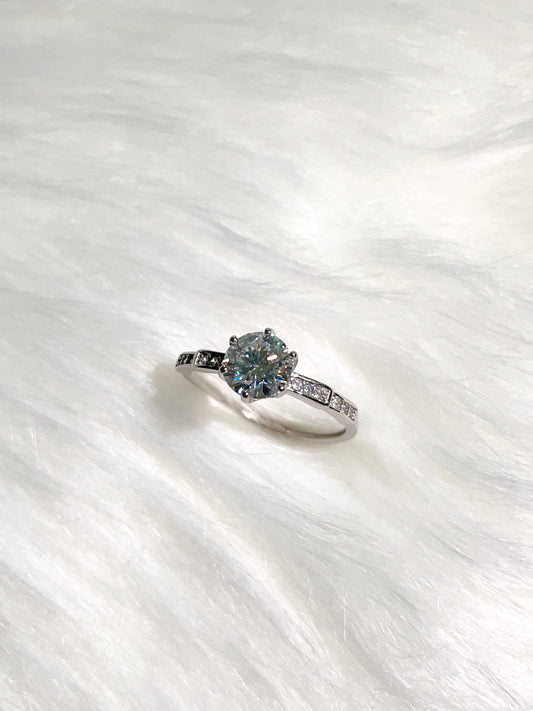 Moissanite Band Ring