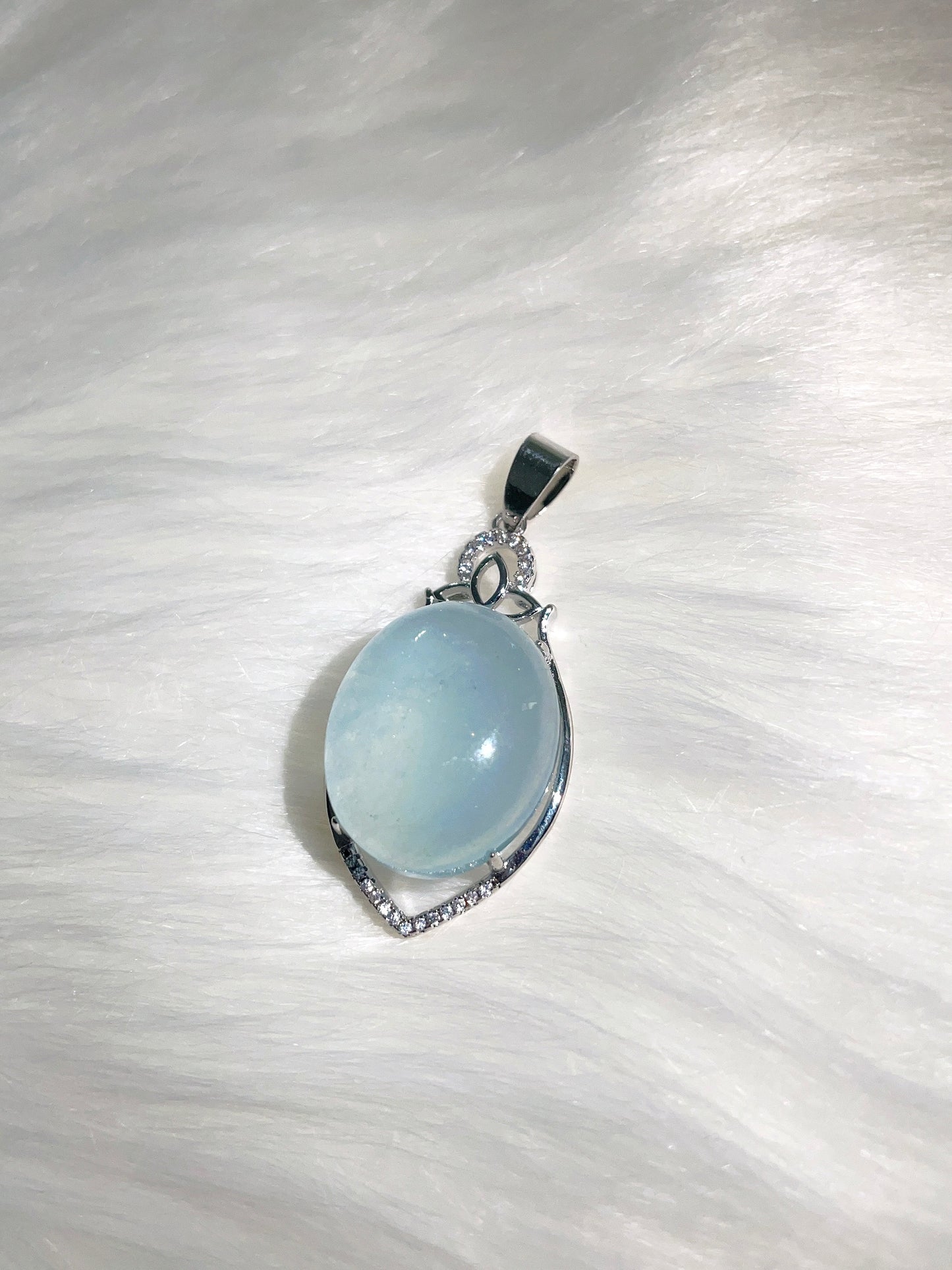 Aquamarine Cabochon Pendant