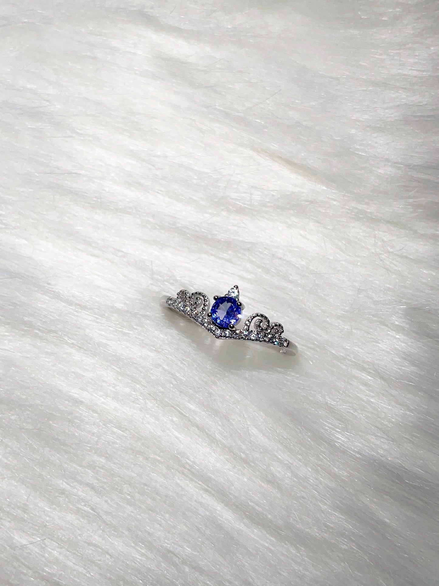 Tanzanite Tiara Ring