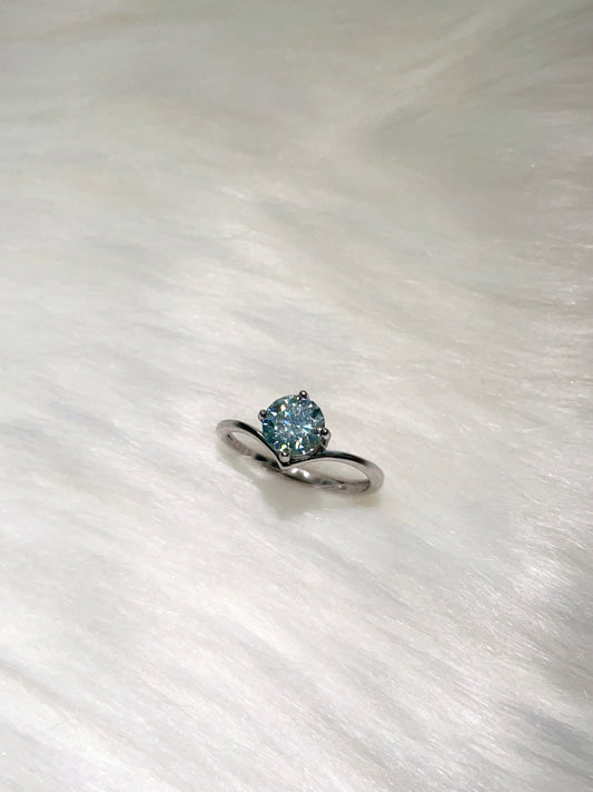 Moissanite V Ring